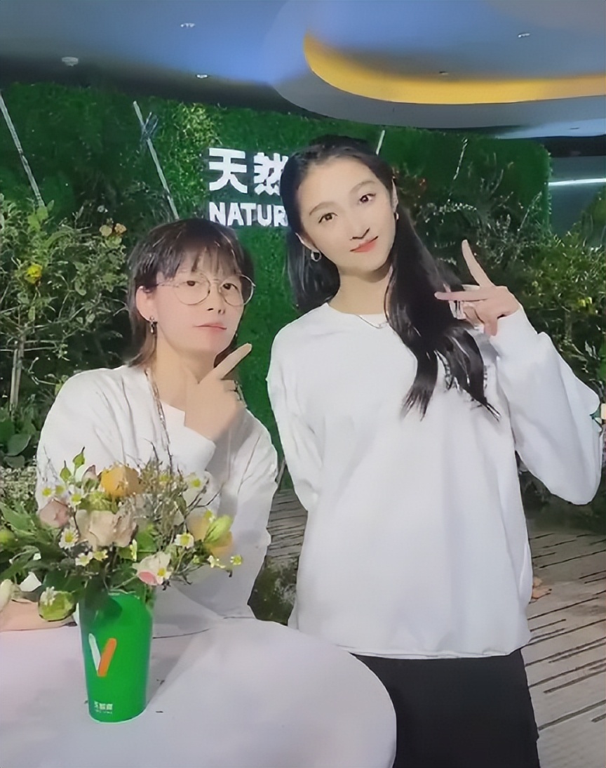 成本4块卖4块怎么赚钱,4块钱成本卖10块钱利润是多少