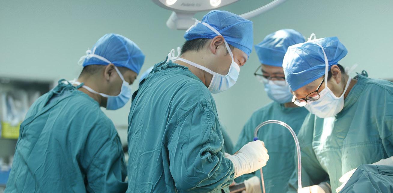 正经提醒：进行4种手术时，可能需要全身裸露！男女都要了解