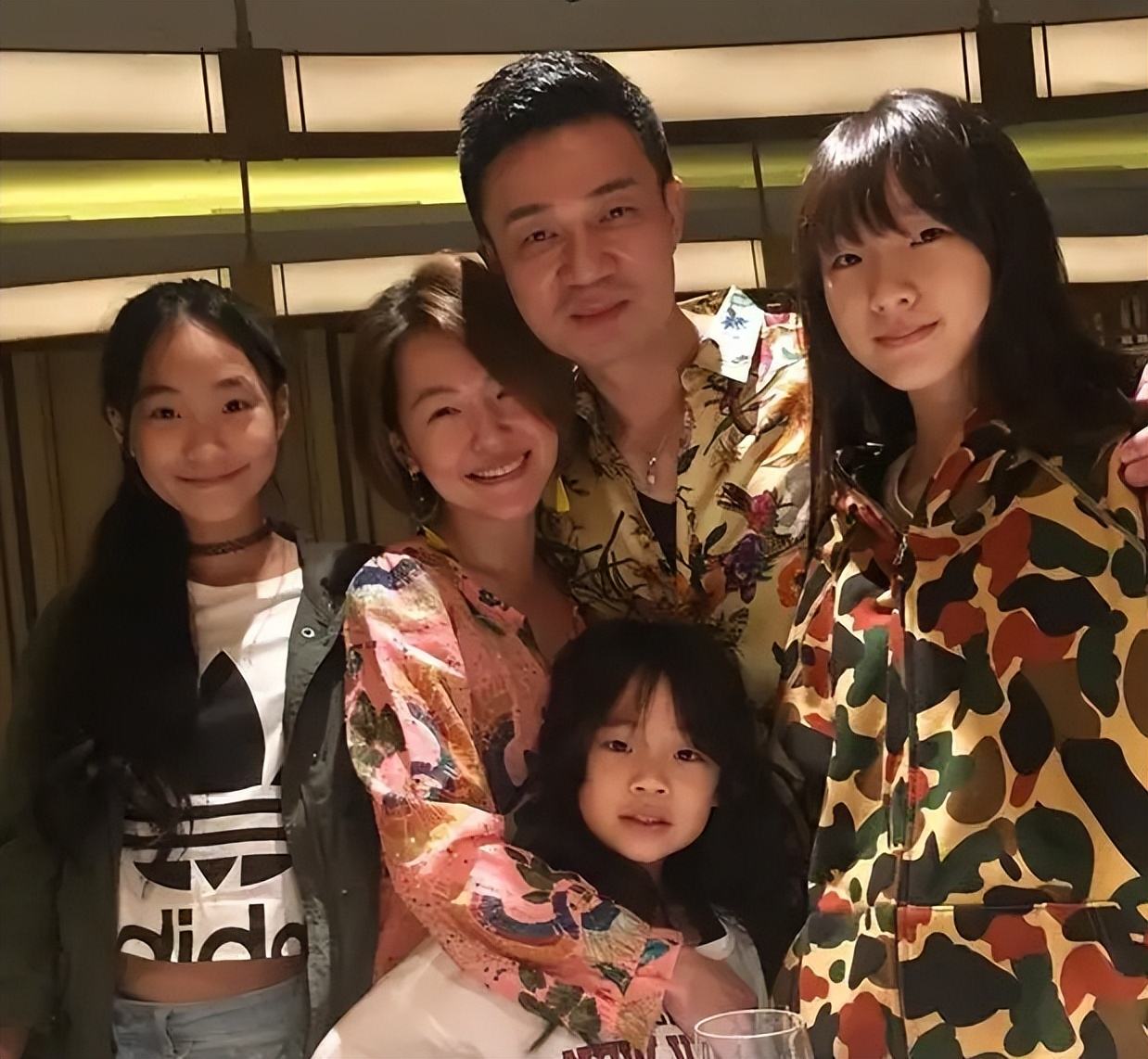 疑许雅钧私生子照被曝,许雅钧私生子照片疑流出