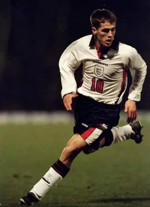 追风少年迈克尔欧文帅气图片,迈克尔欧文追风少年