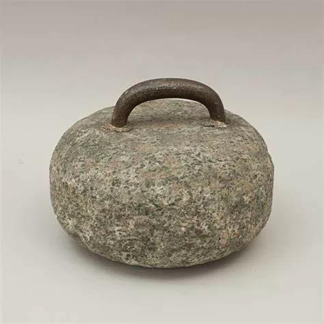 一只冰壶价值上万央视揭秘原因,冰壶制作成本贵吗