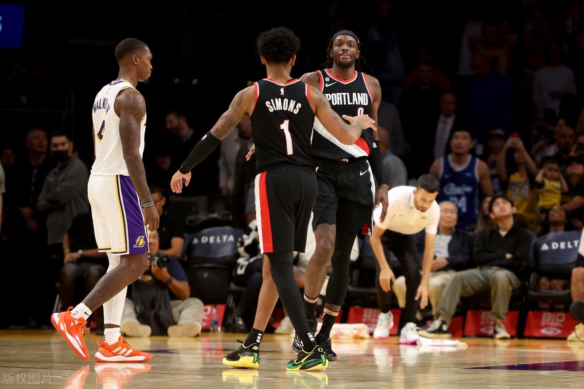 篮网三巨头首秀打骑士回顾,新赛季令人惊喜的球星