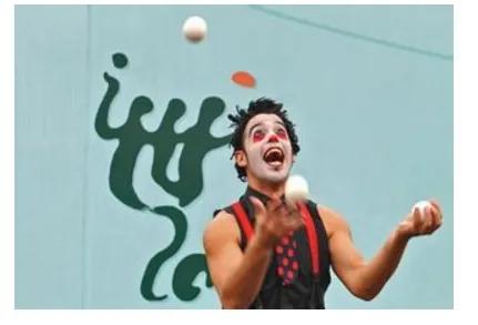 误把洗面奶当牙膏使用了,一不小心把洗面奶当牙膏