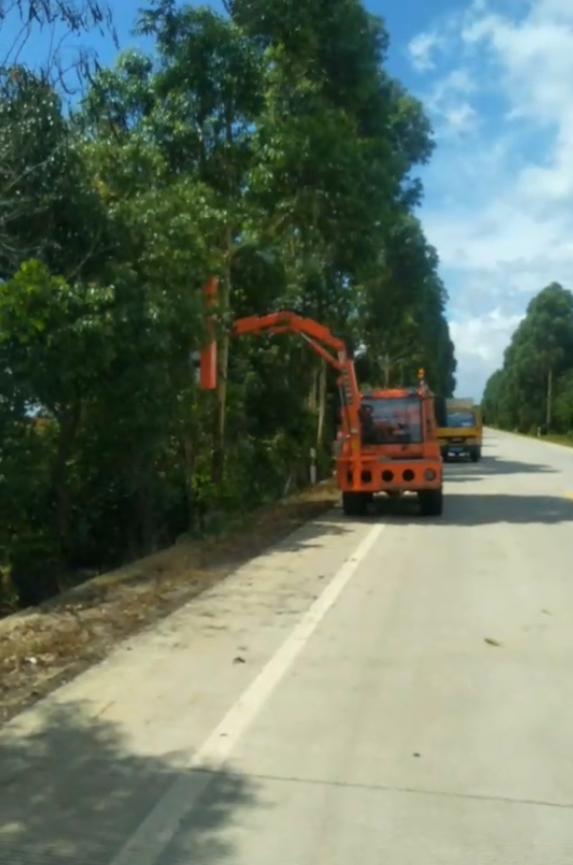 大功率电动绿篱修剪机最新款,高速边坡绿篱修剪机