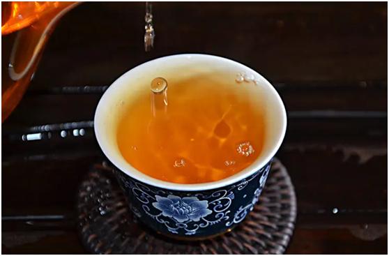 泡茶注意这些窍门让茶汤好喝100倍,泡茶为什么开始只倒一点水