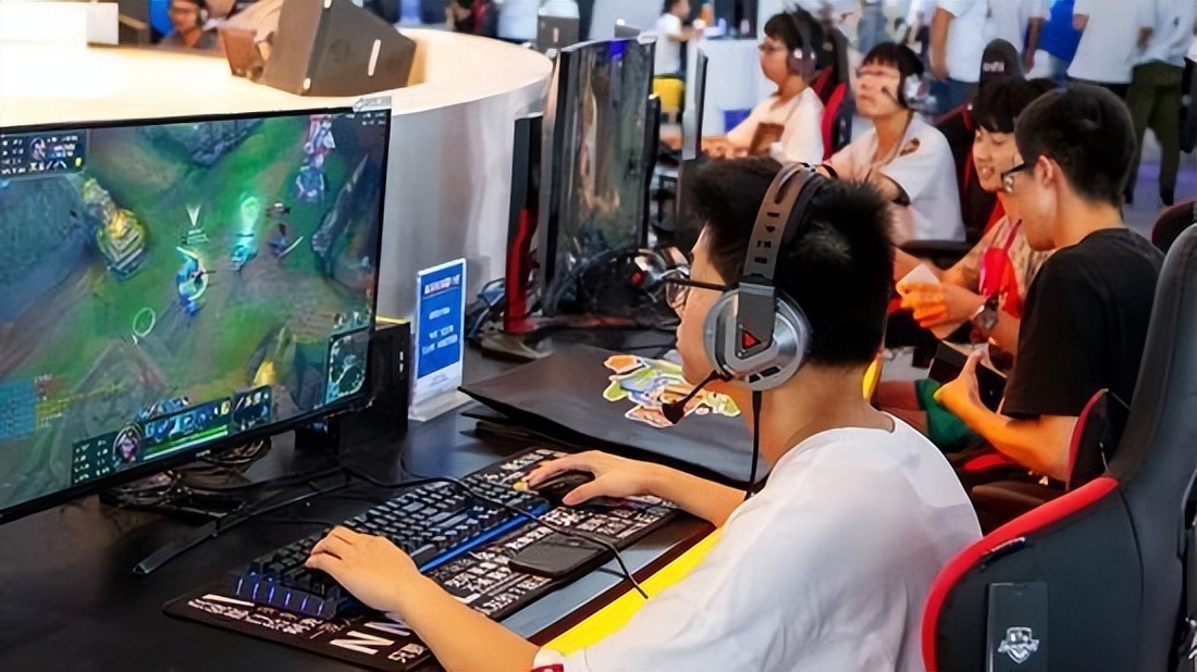 游戏行业到底有多挣钱国内,游戏公司靠什么赚钱的呢