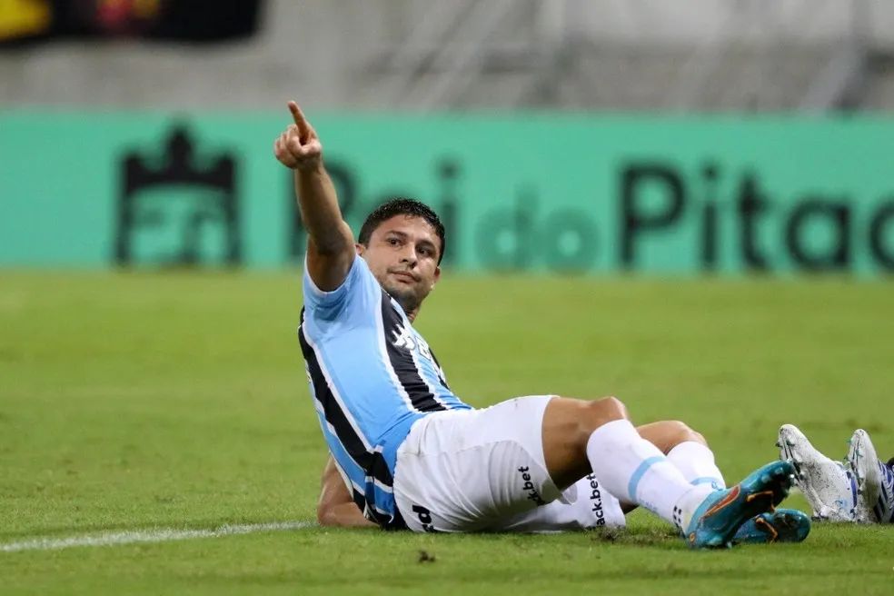 艾克森中超最新消息,艾克森中超射手王亚冠