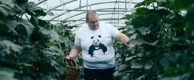 法国版「人肉叉烧包」，尺度逆天