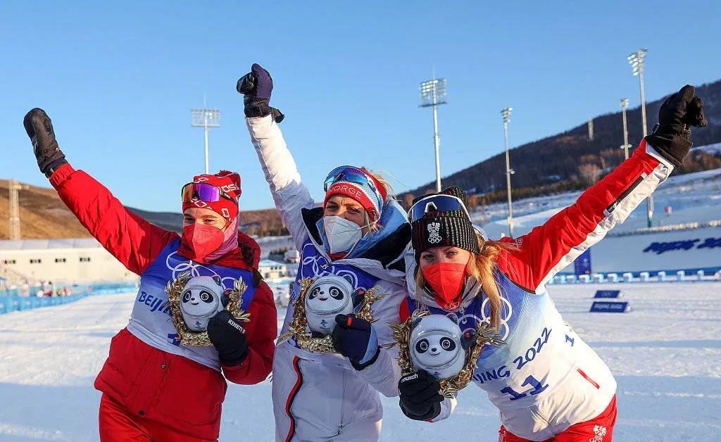 还没买到冰墩墩，已经被山寨货笑哭了