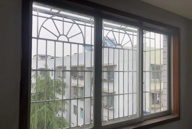 更换新窗户哪种的好,门窗怎么选全屋换窗户
