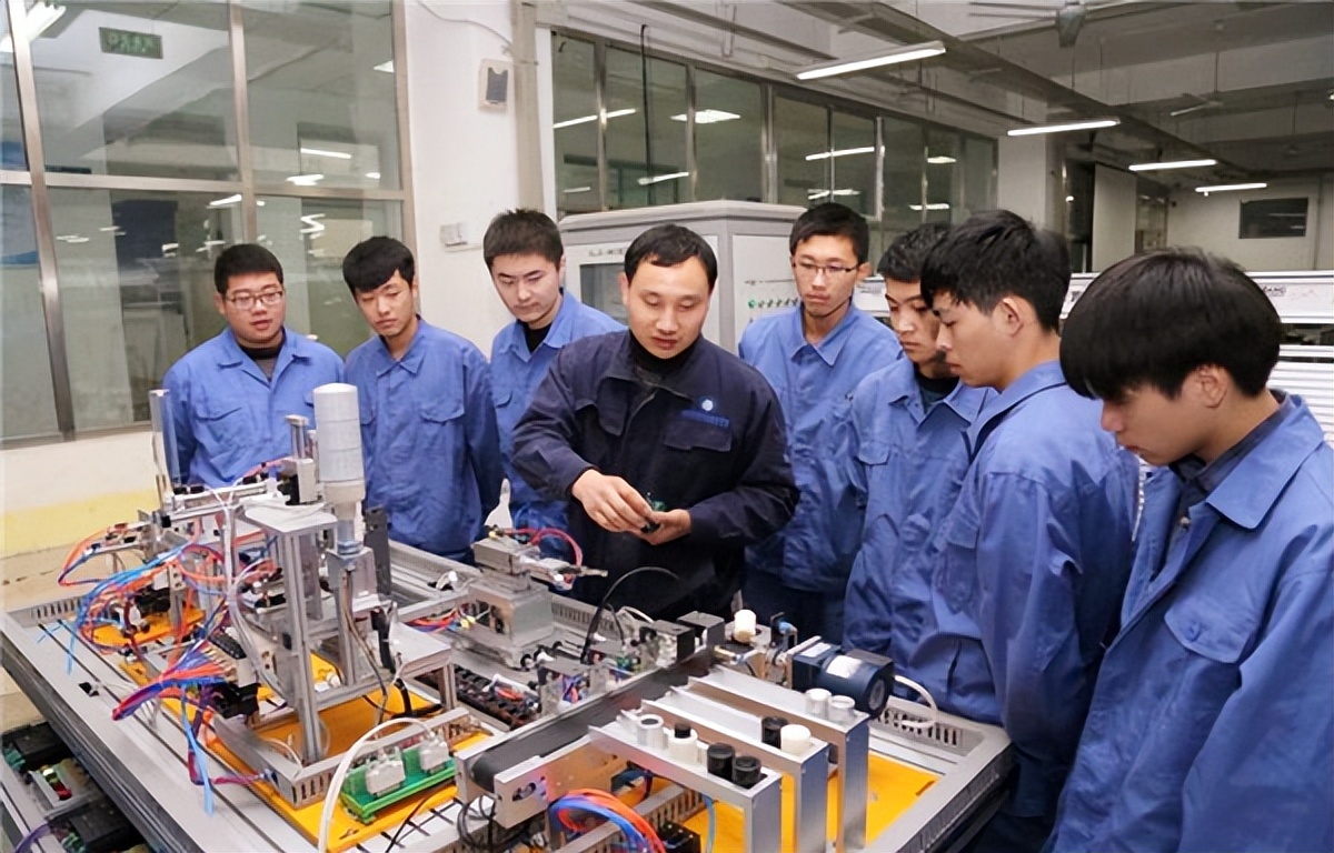 37宀佸彴婀惧コ闂磋皪,鍙版咕37宀佸コ闂磋皪