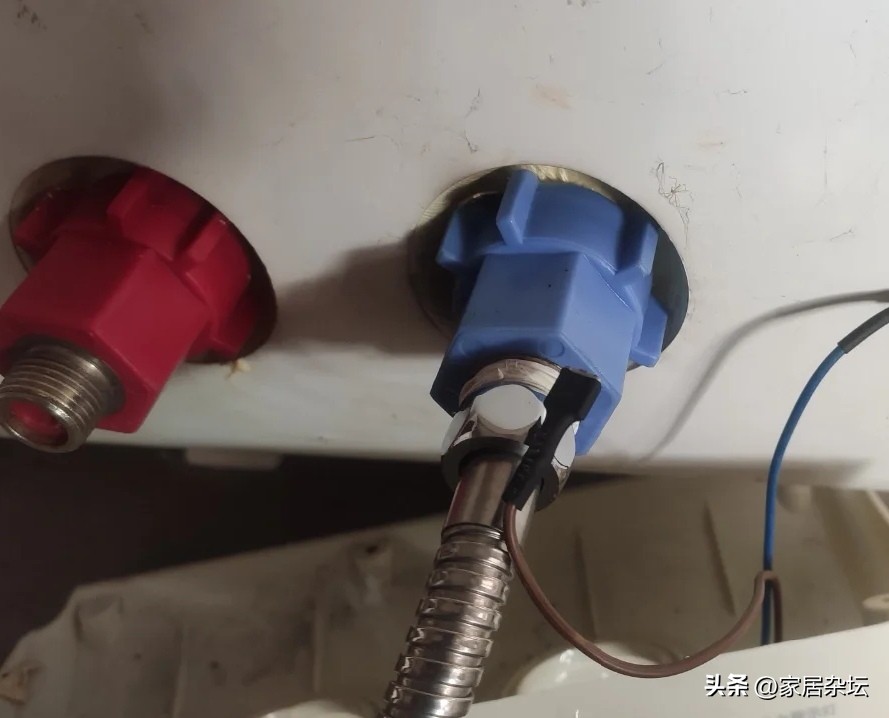 热水器爆炸的早期征兆有什么症状,热水器爆炸一般是电的还是燃气的