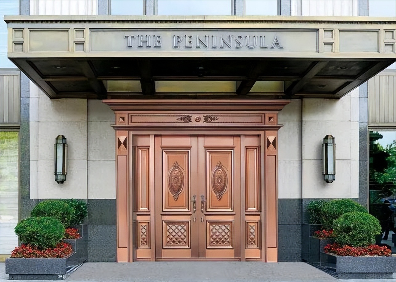 别墅铜门客厅,别墅铜门装饰