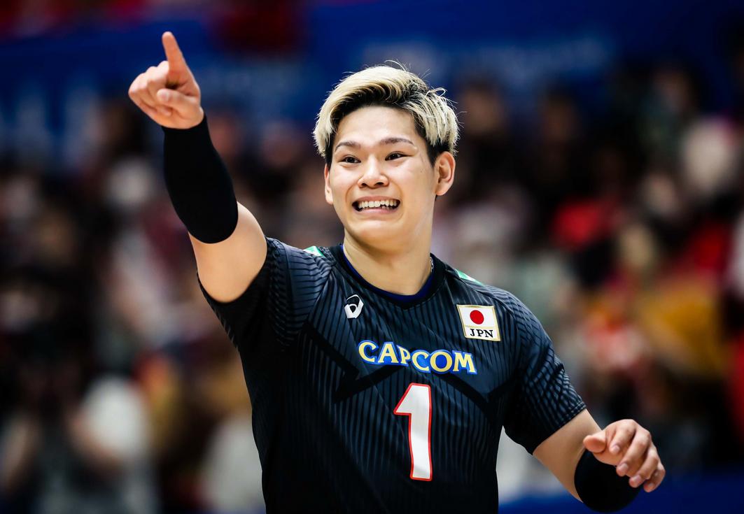 亚洲的荣光！0-1到3-1：日本队掀翻欧洲冠军，后者曾横扫中国队