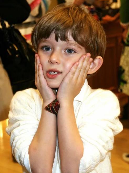 特朗普小儿子巴伦现状,特朗普巴伦现在多少岁了