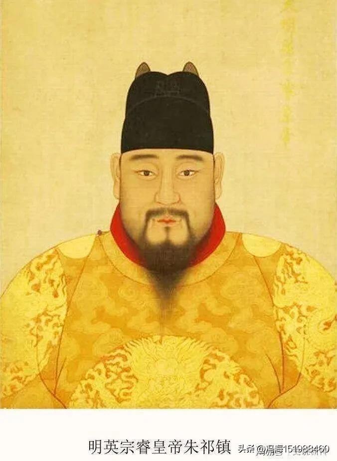 宣德官窑暗刻白釉盘,宣德霁蓝釉瓷器