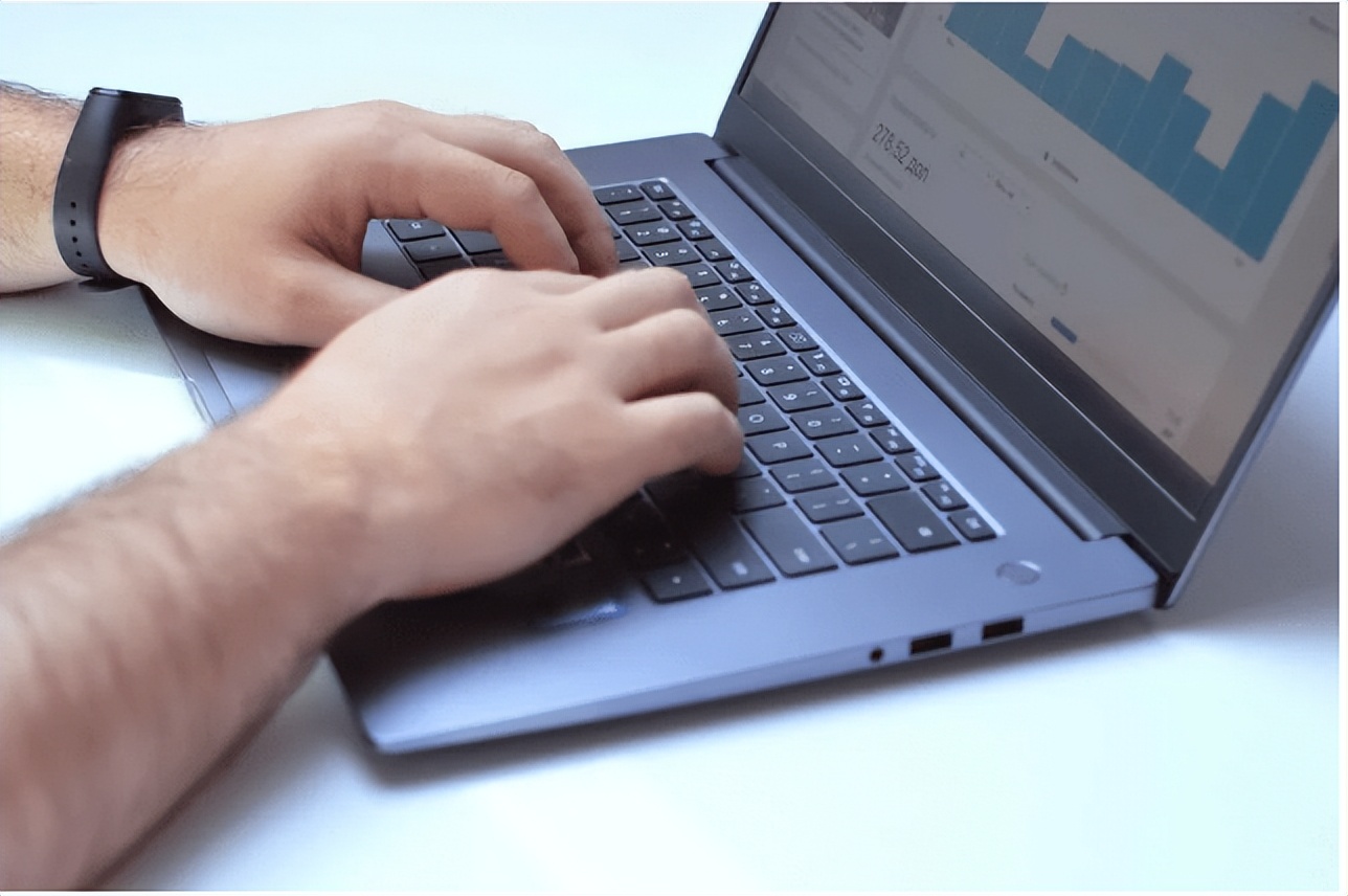 哈曼卡顿水晶4代蓝牙音箱,哈曼卡顿水晶4蓝牙音响功能键