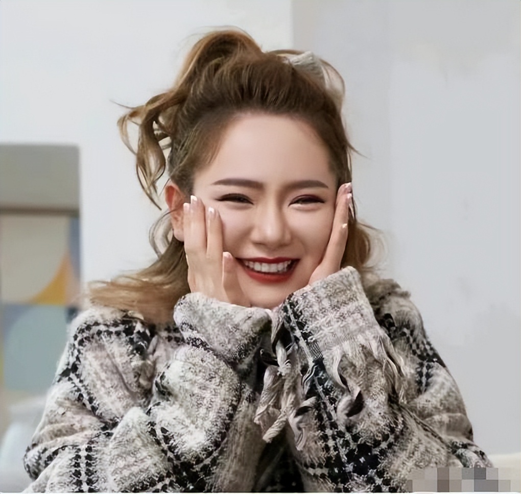 戚薇直播间科颜氏白泥99多吗,戚薇直播间面膜是正品吗