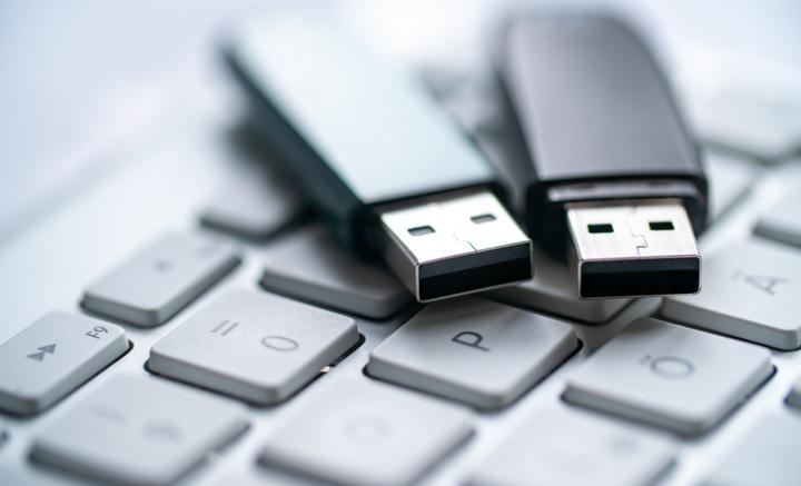 u盘是只读模式怎么格式化,只读取的u盘怎么格式化