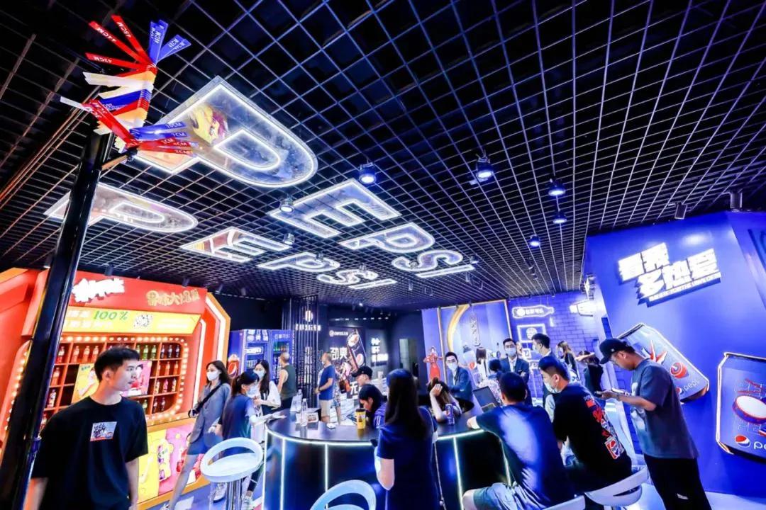 购物中心最新吸引年轻人业态,购物中心现代化