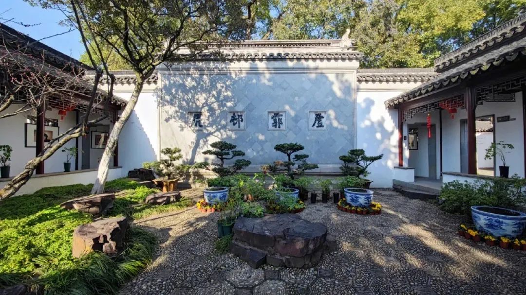 常熟银湖园林古典别墅,常熟四大私家园林