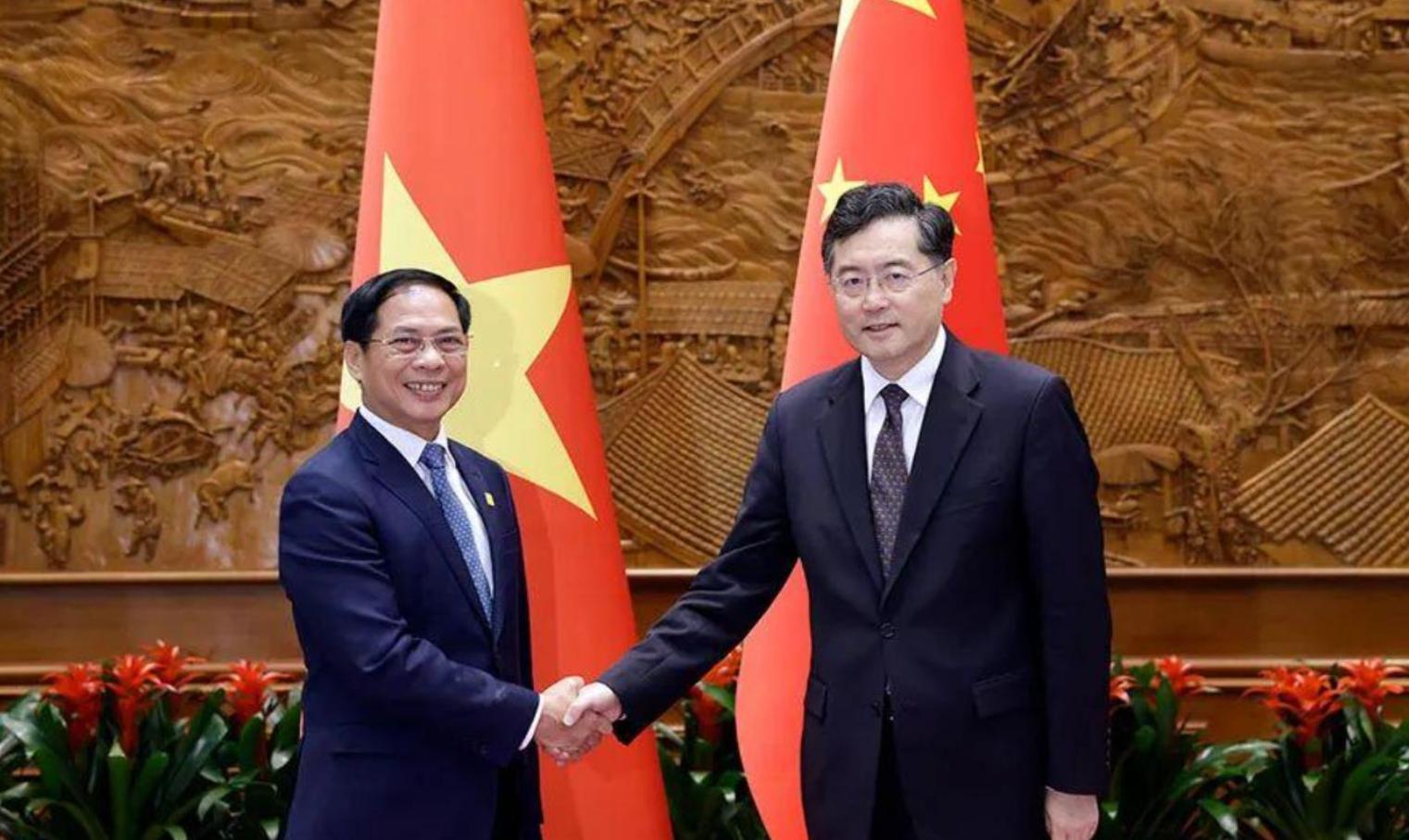 受到中方高规格接待后，越南总理当面作出承诺，中方称呼“亲戚”