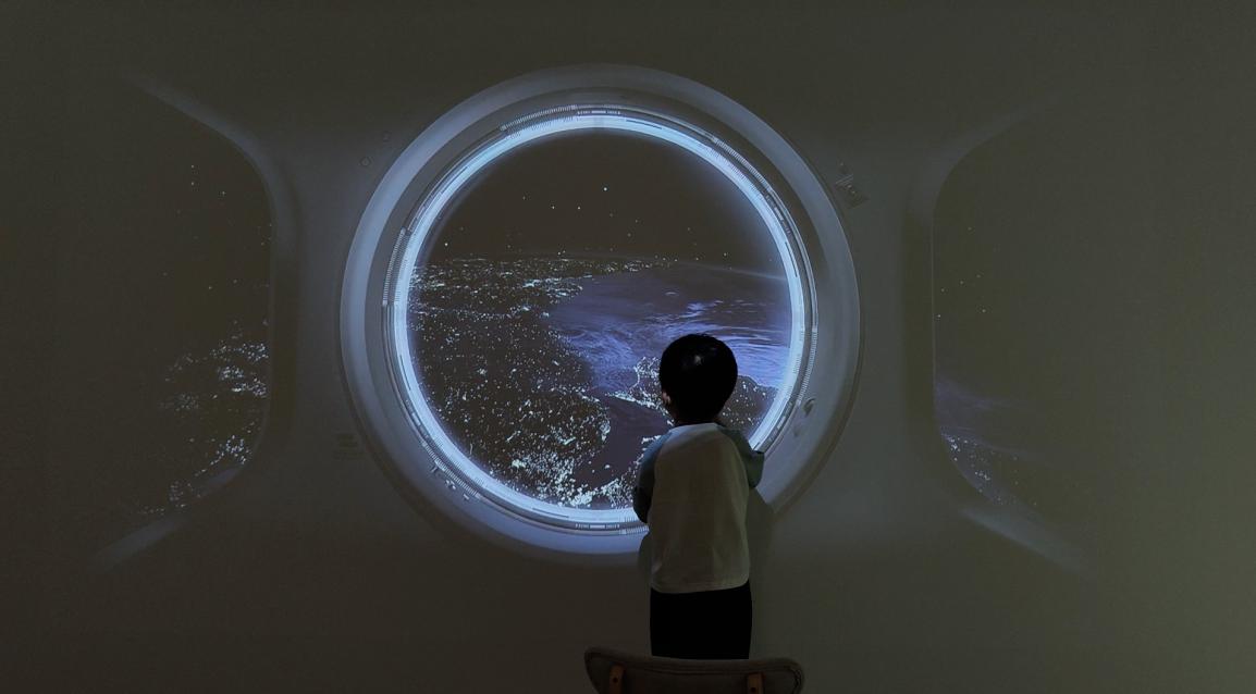 极米神灯投影仪客厅,极米投影吸顶灯