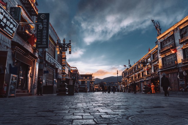 拉萨旅游地区打卡地点介绍,拉萨周边网红打卡景点