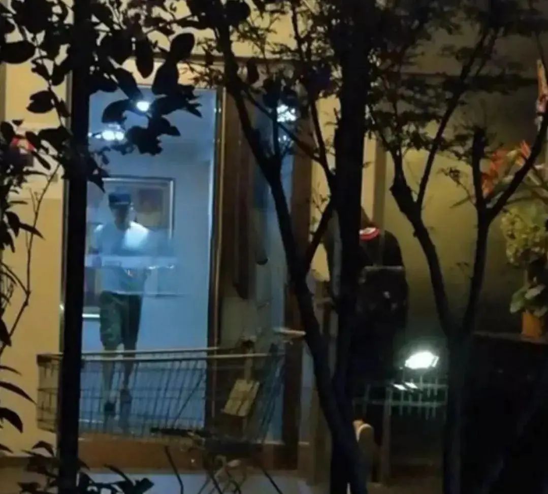 胡歌老婆甘比章泽天：嫁得好是伪命题！女性要有拿得出手的本事