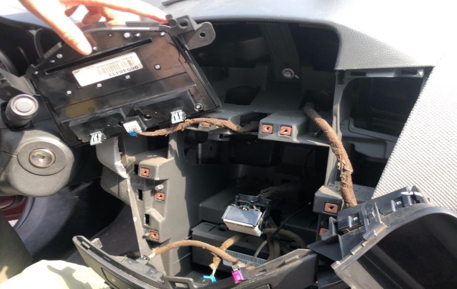 车载cd机怎么拆,拆车载cd机教程