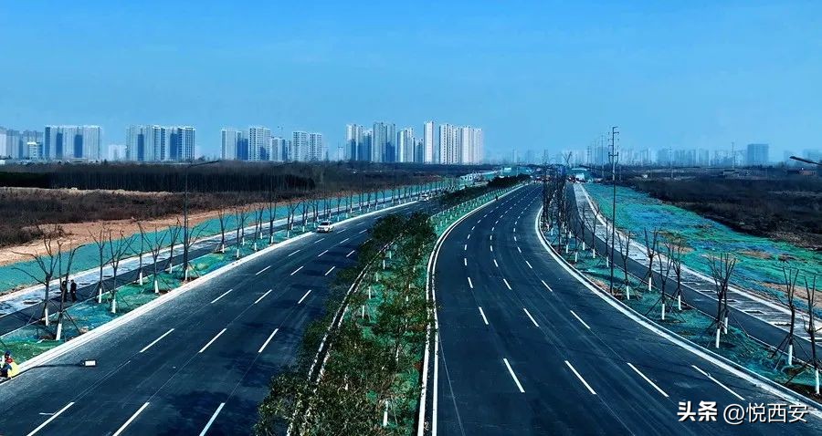 16号线通车+皇冠假日落地，重新解读西安这条新轴线