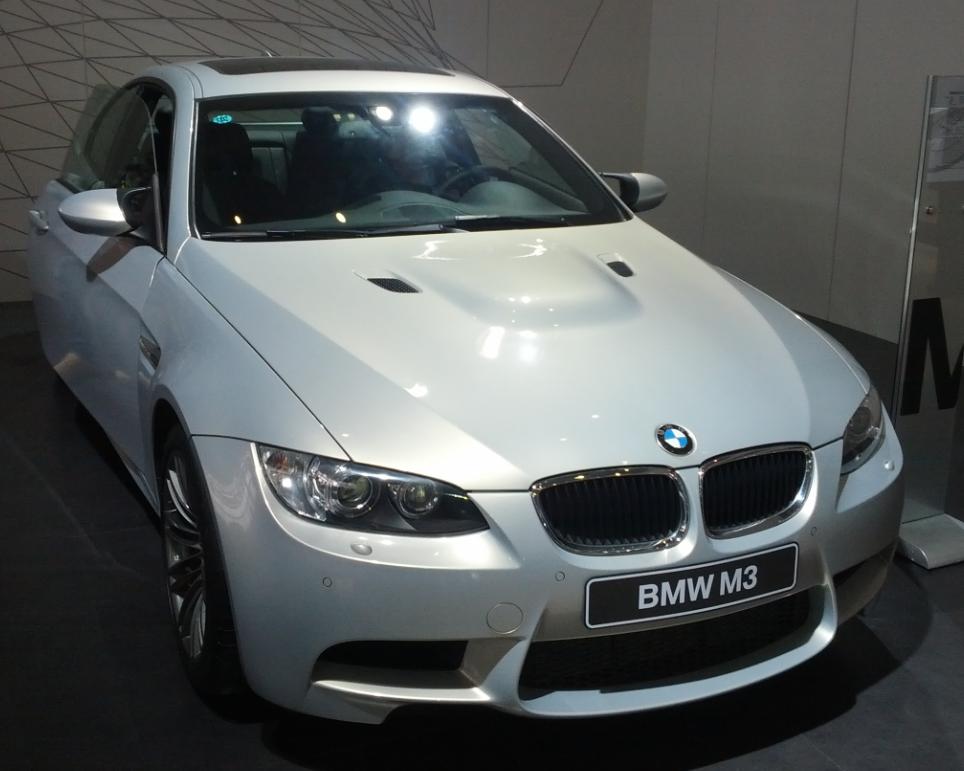 当年的小黄车,年前的车展图片