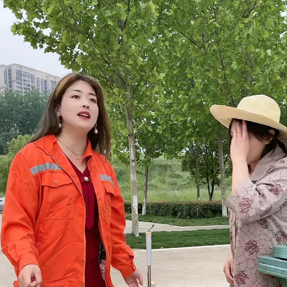 面料柔软舒适女内裤亲肤透气,面料柔软舒适内衣