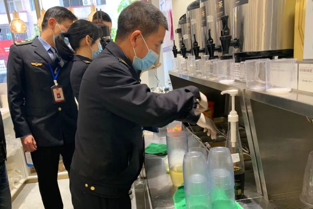 鲜榨果汁和现榨果汁的区别,最新鲜的鲜榨果汁