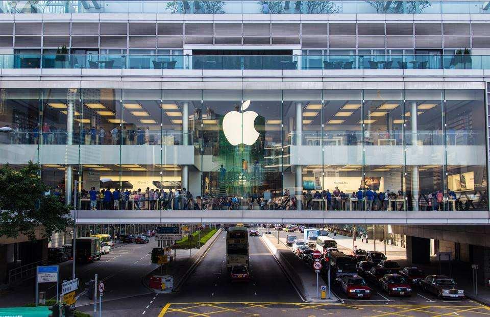 一夜蒸发1165亿,坑惨中国黄牛后,苹果“特权”正在消亡