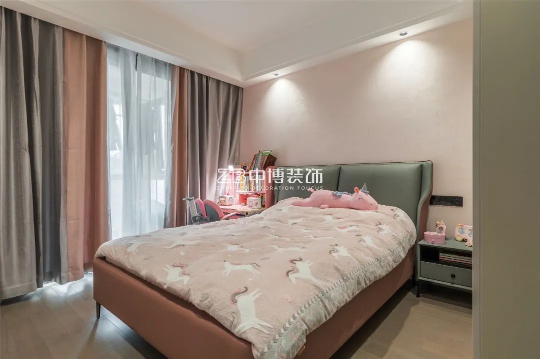 138平米简约轻奢灰白装修得多少钱,88平米灰白现代轻奢装修风格