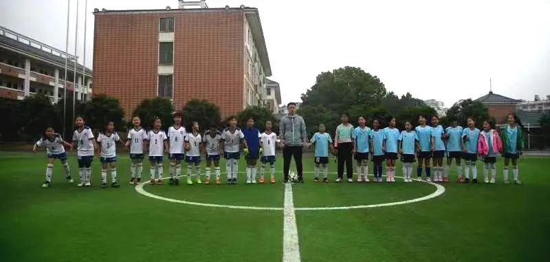 校园足球挺进决赛,驰骋绿茵足够精彩