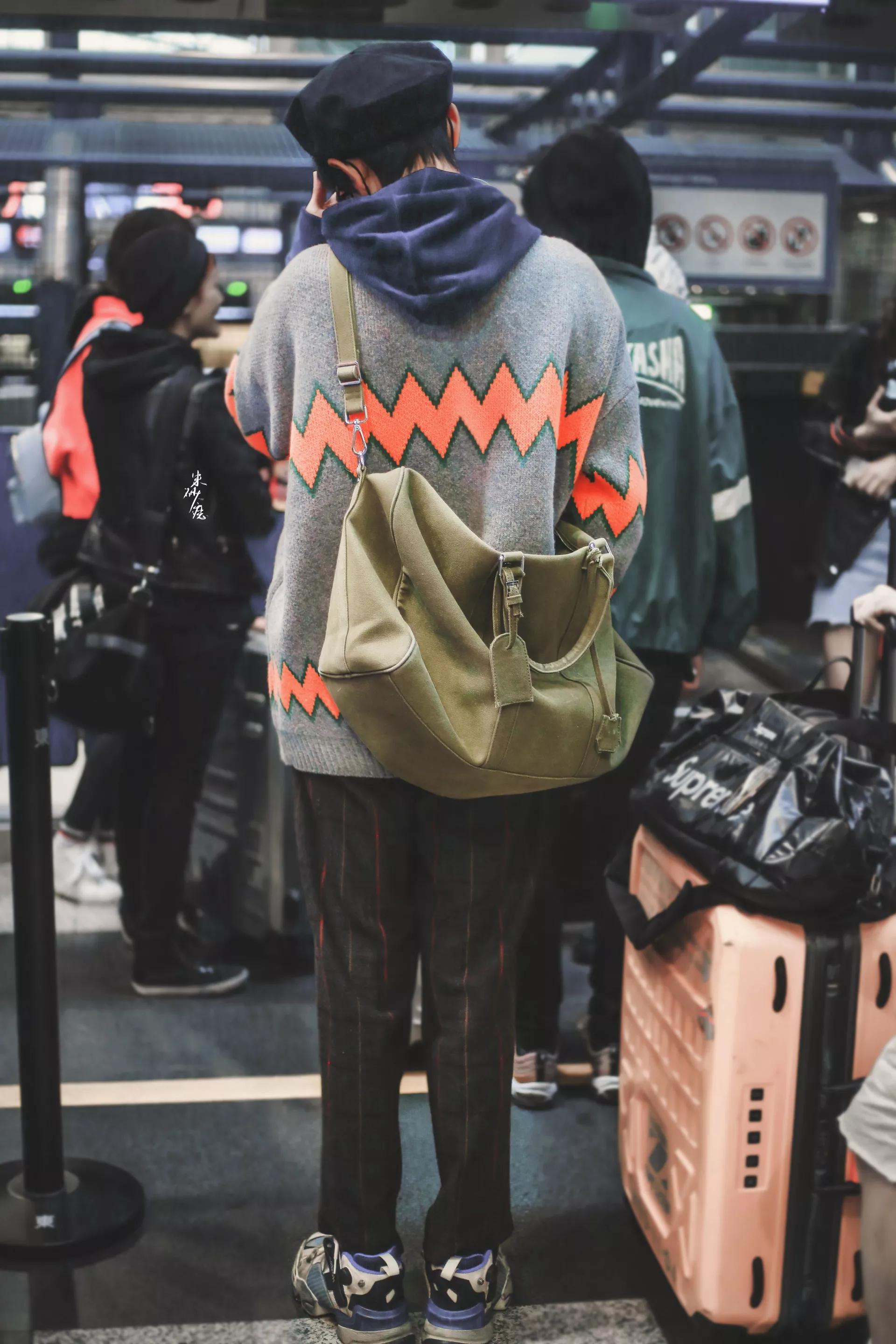 reaction肖战舞台考古,肖战x玖少年团考古完整视频