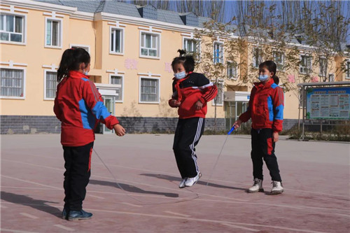 为中国足球梦想助力,为农村孩子筑梦爱心公益活动