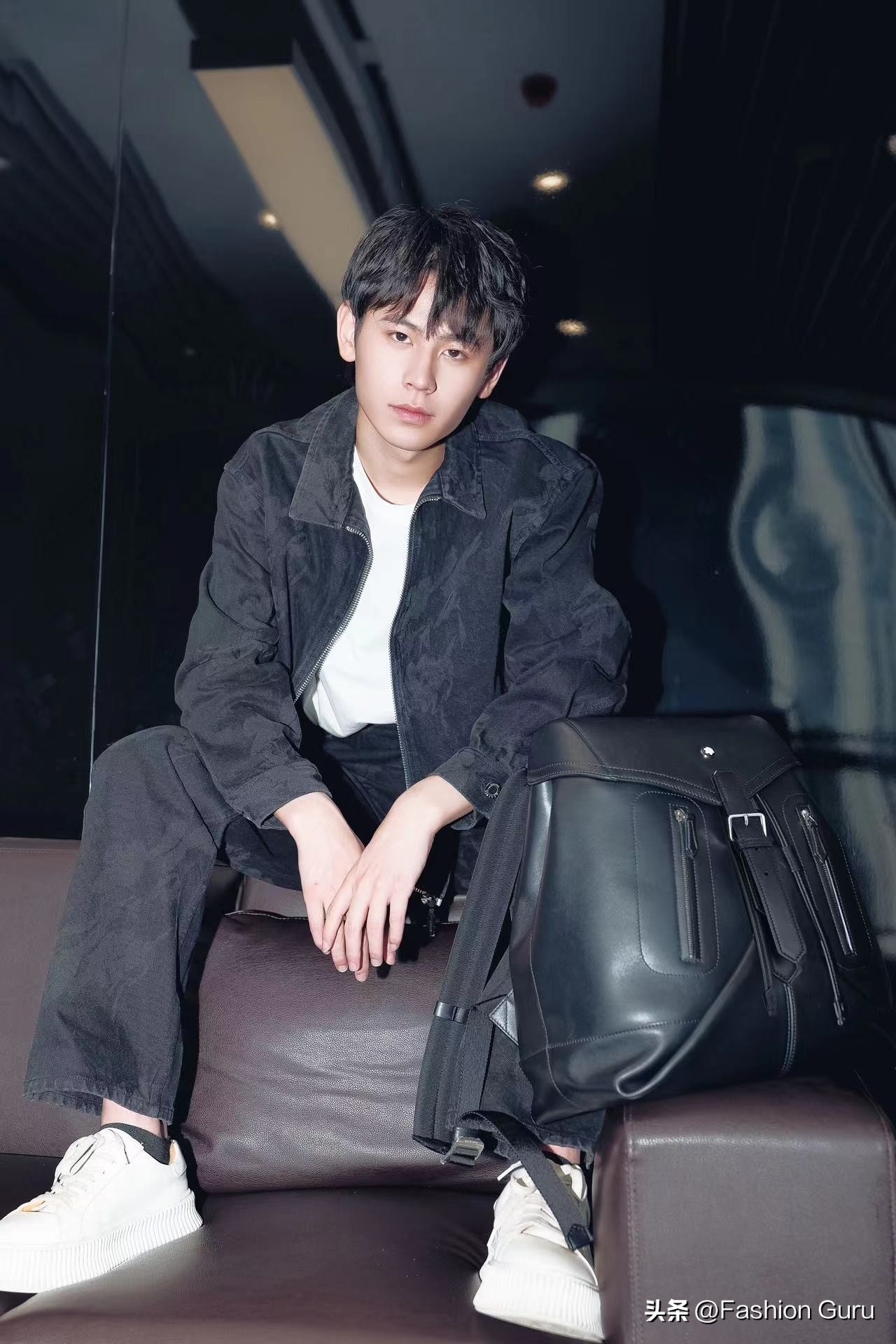 侯明昊、武大靖、朱亚文、张新成、无畏等都用上了万宝龙的包包