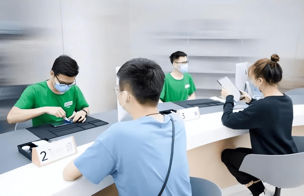 oppo跌碎了免费换屏,碎屏手机舍不得换