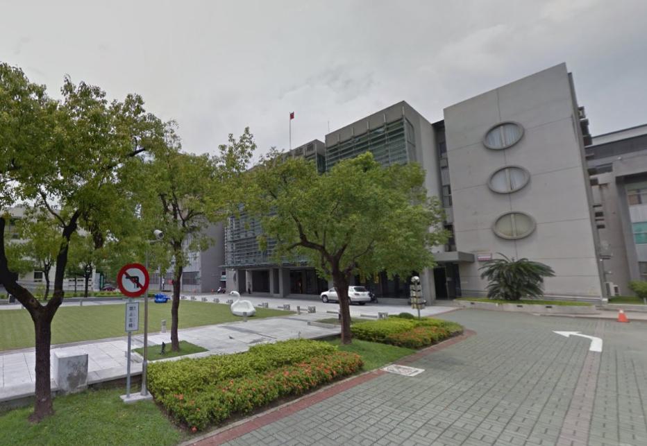 7月4日！两岸出现转折点？大陆宣布台湾新规，蔡英文紧急寻美援助