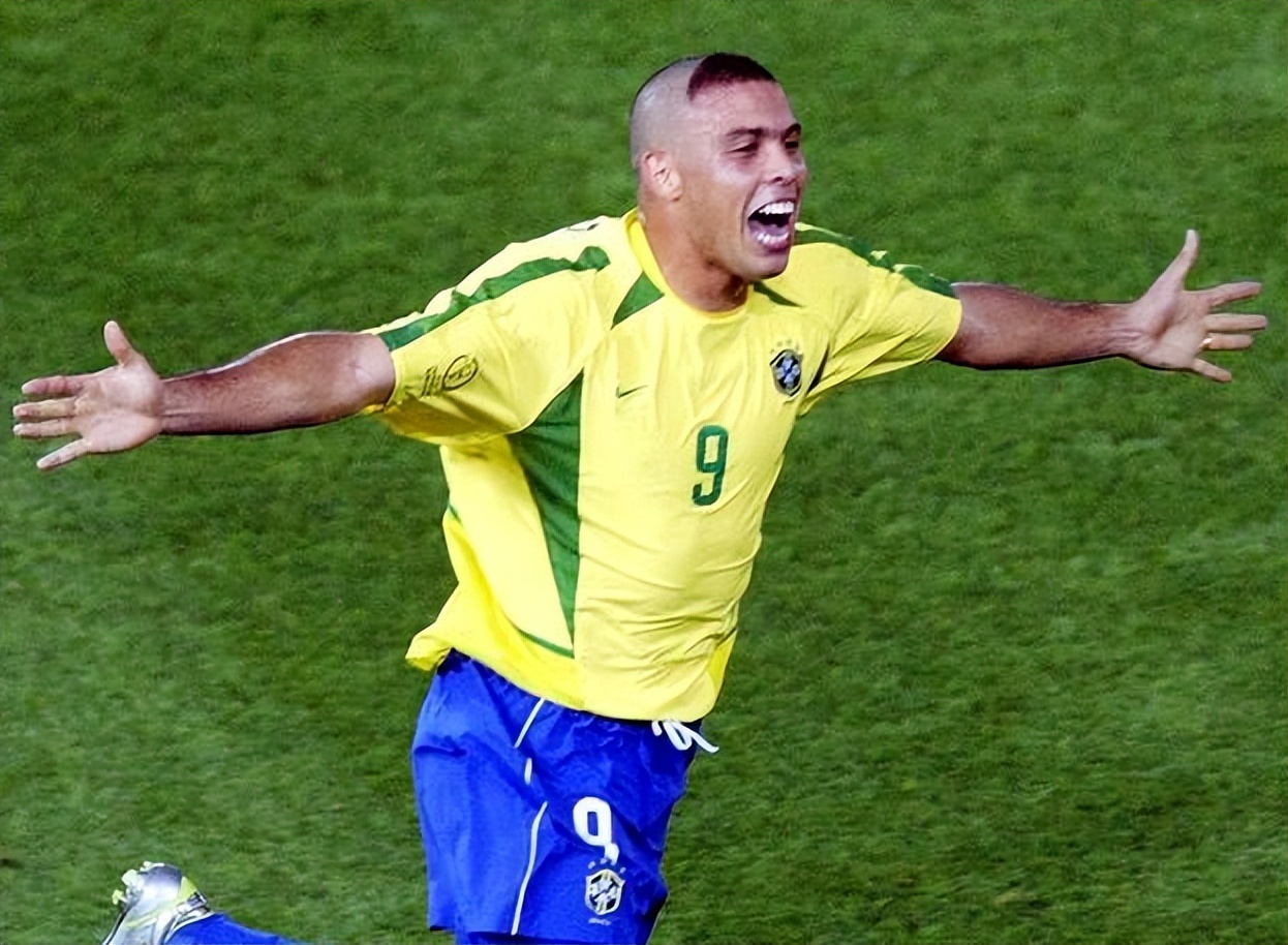 巴甲评中超,2022巴甲足球介绍视频