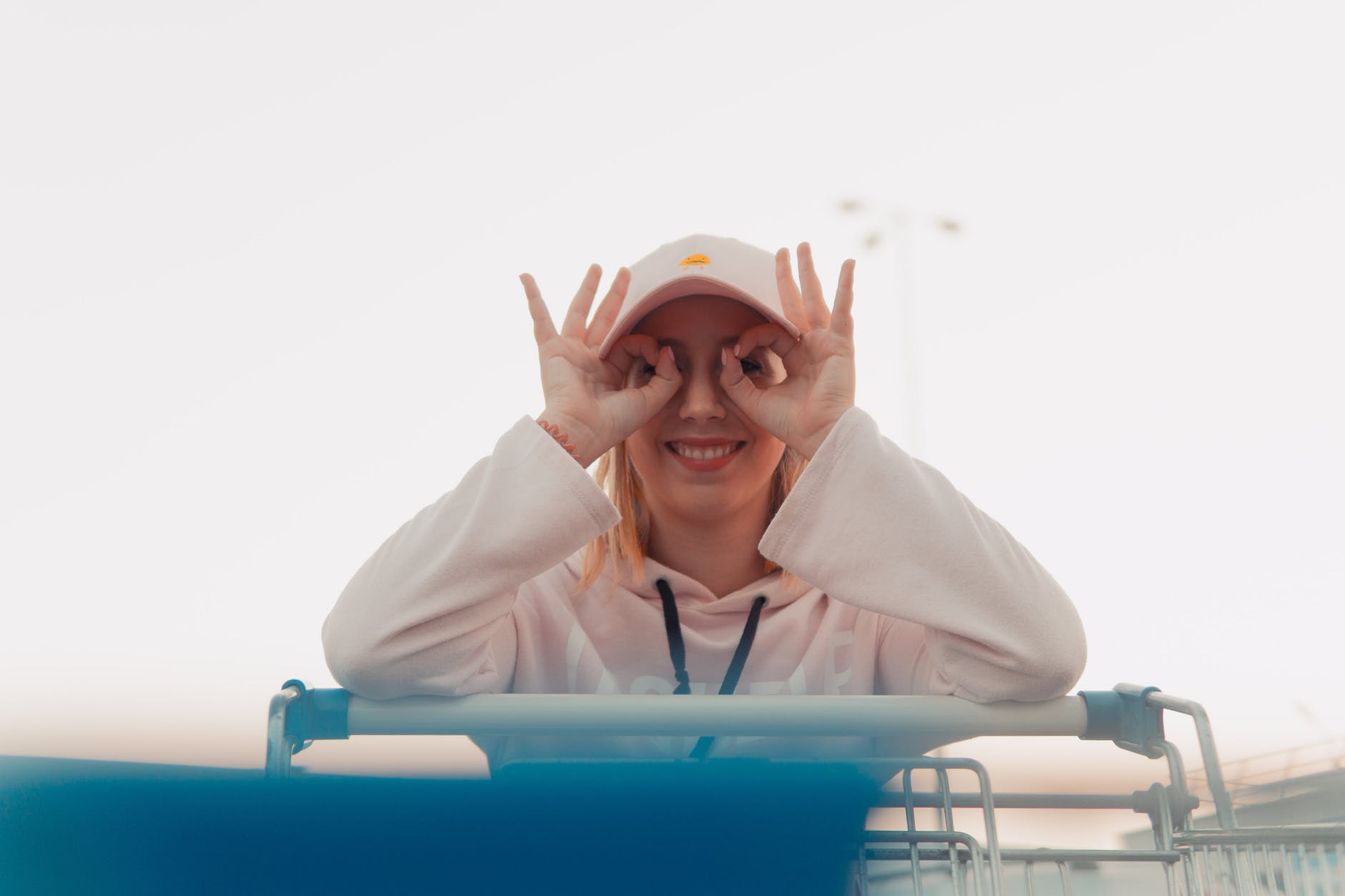 想要拿下一个女孩子的心,想要赢得女人的心就一定要花钱吗