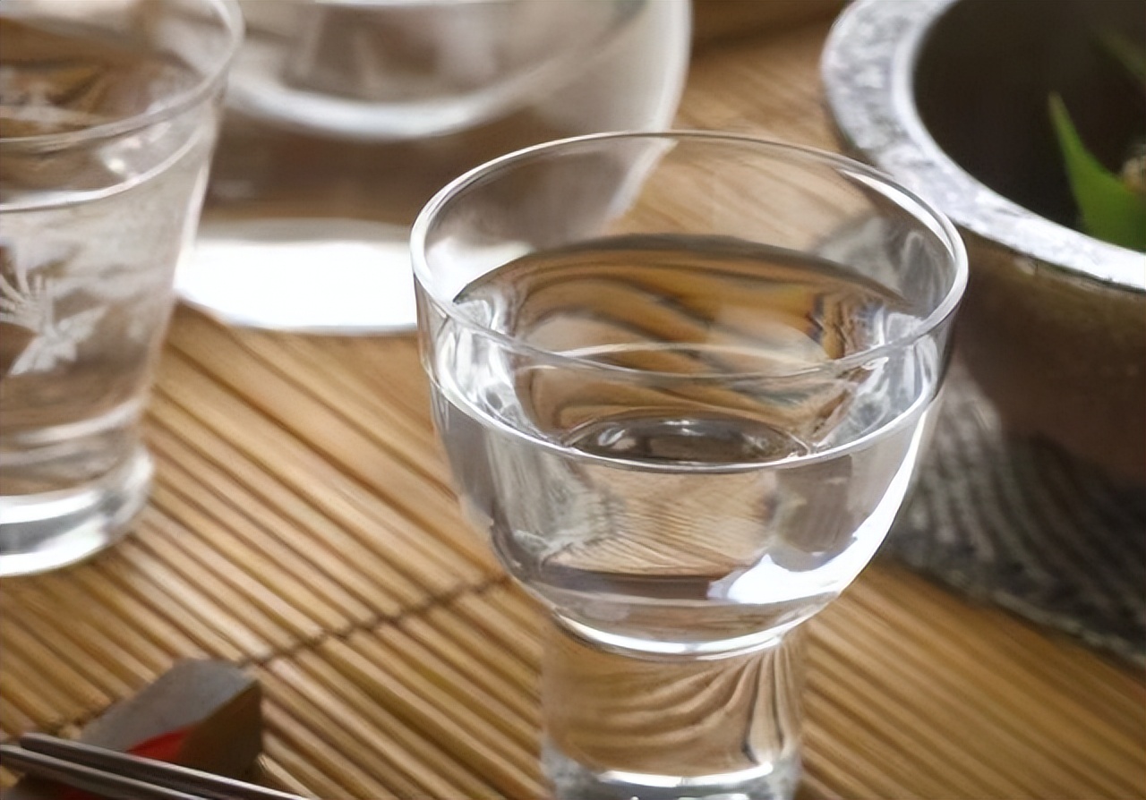 梦之蓝是几线酒,梦之蓝是否是粮食酒