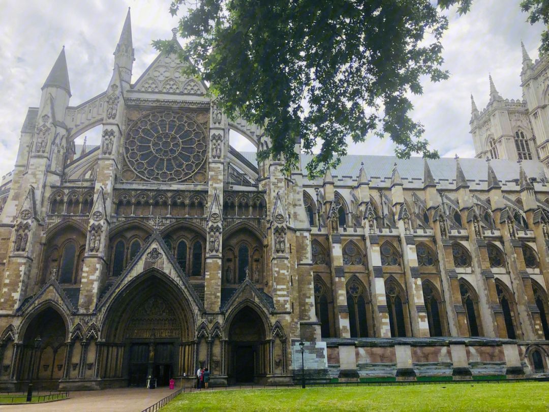 英国上议会和下议会,英国议会的形成与发展英文