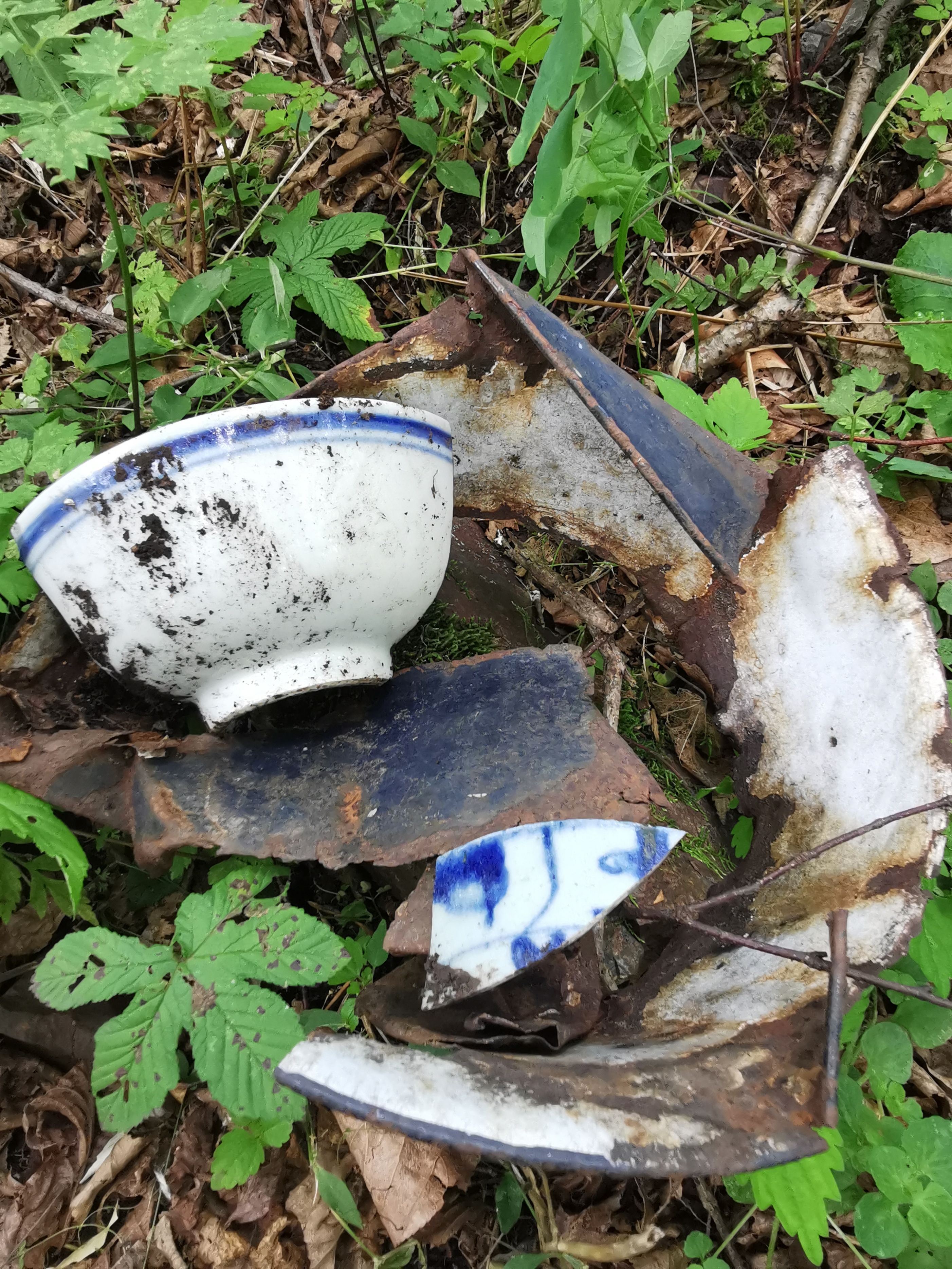 探秘摩艾石像,探秘摩迈尔洞穴