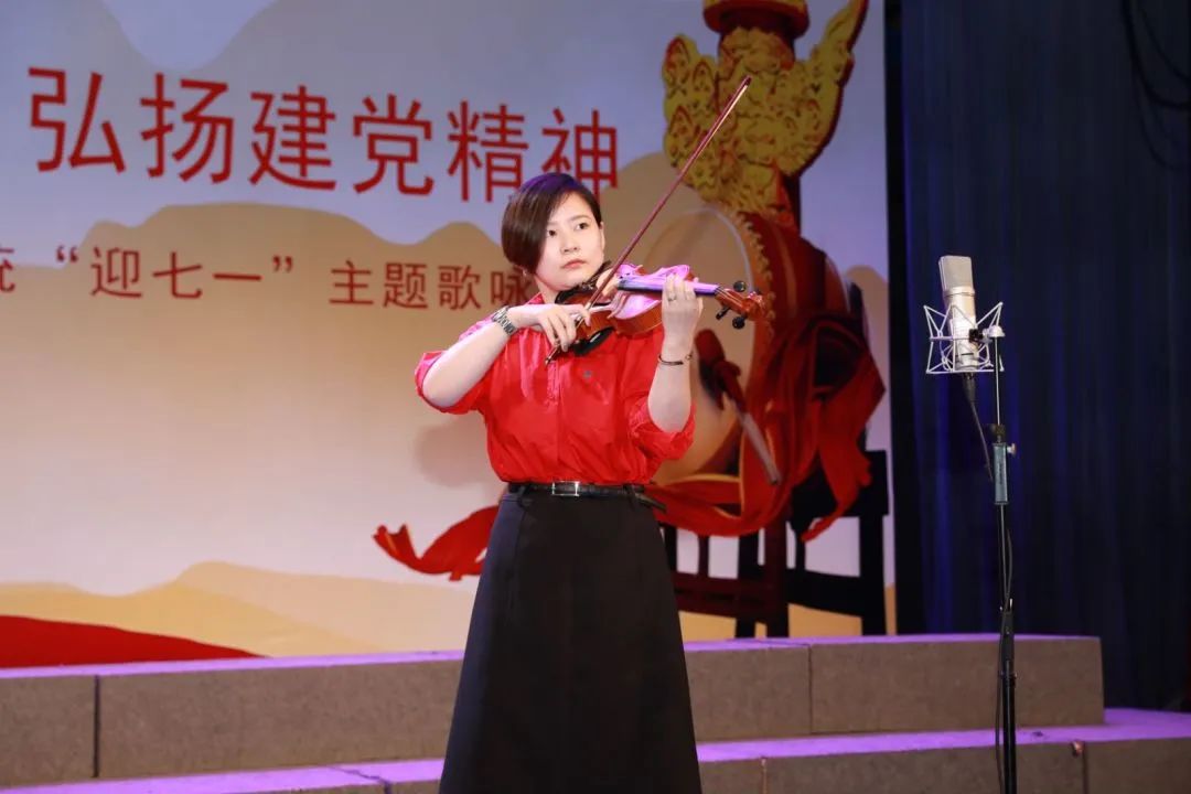 虹口人为她庆生！