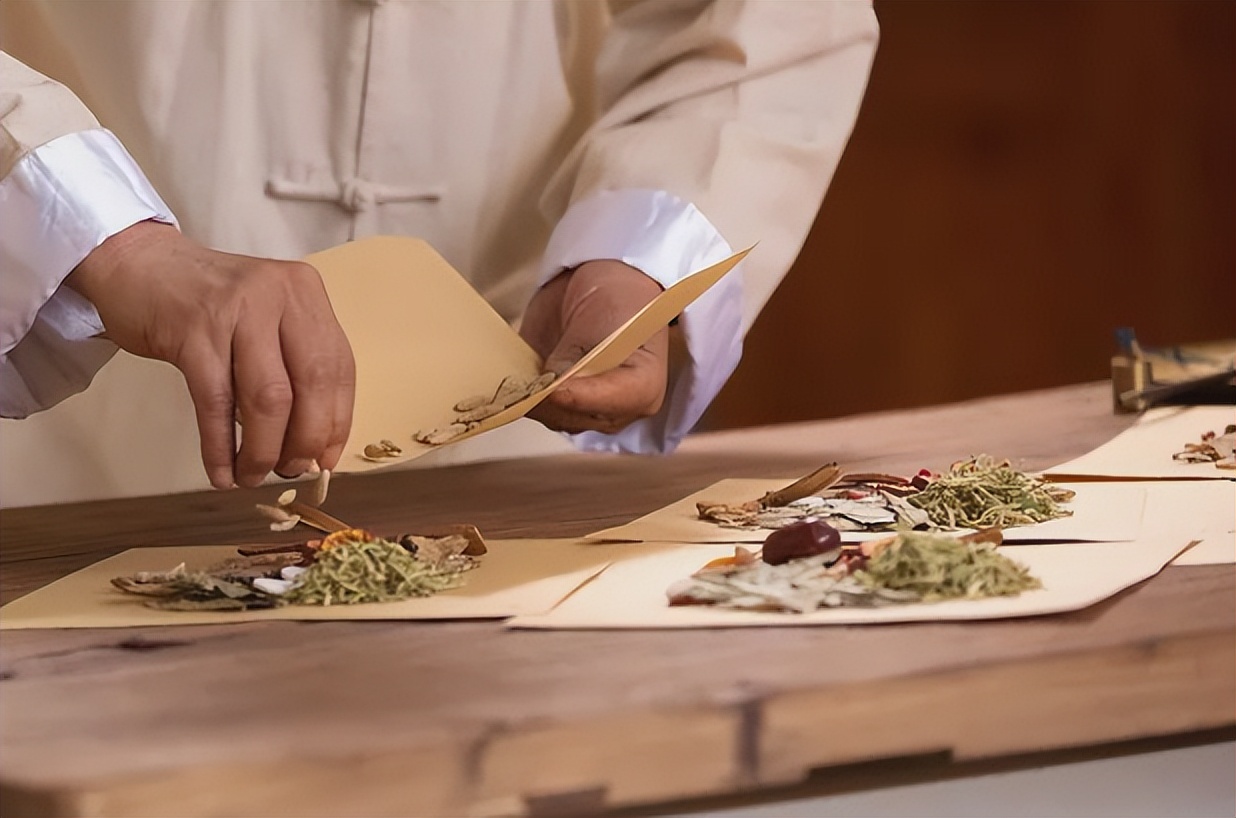 鼻咽炎三伏贴贴哪些穴位,三伏贴耳鼻喉疾病该贴哪