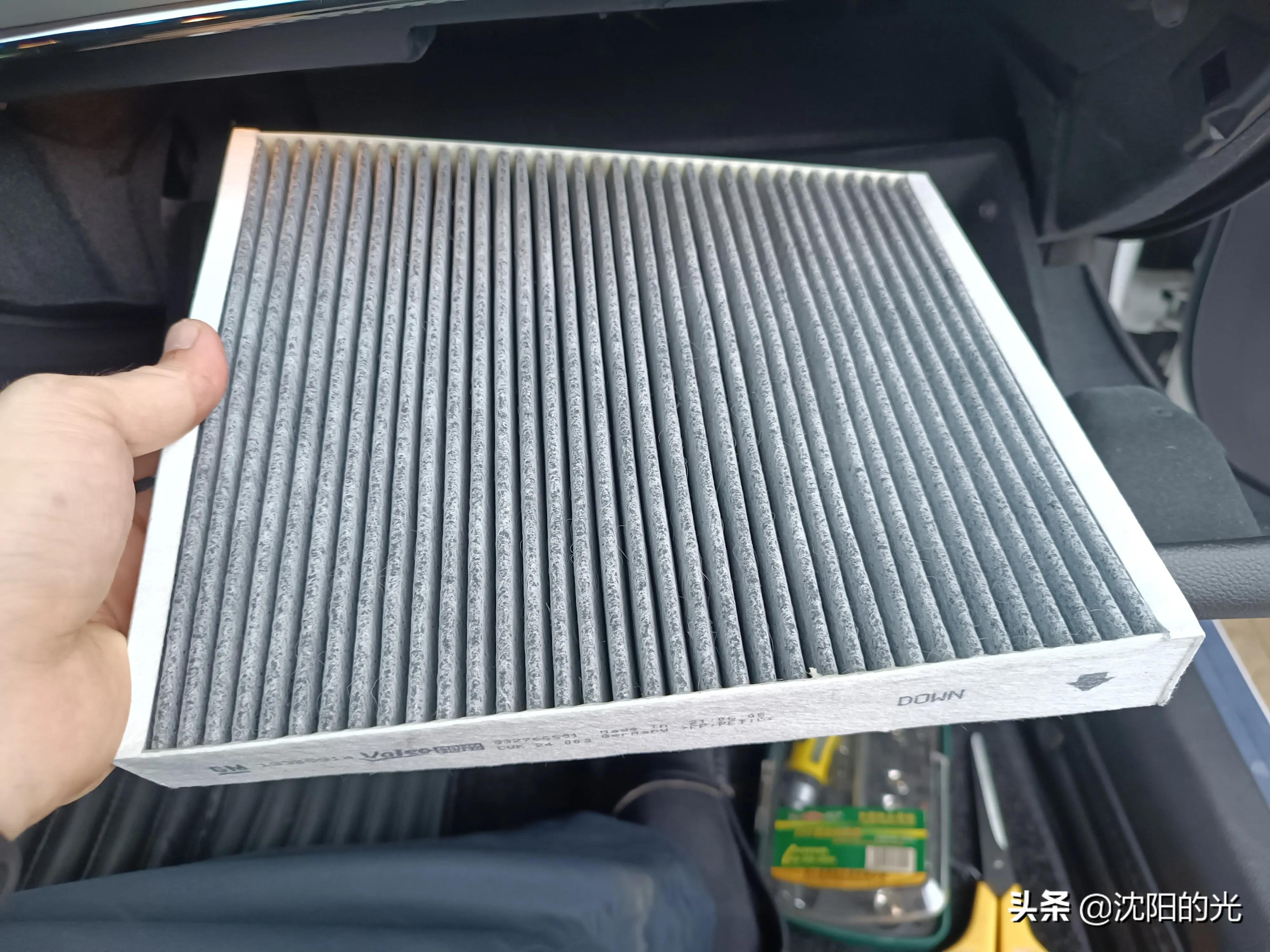 atsl换空调滤芯教程,19款凯迪拉克atsl汽油滤芯怎么拆